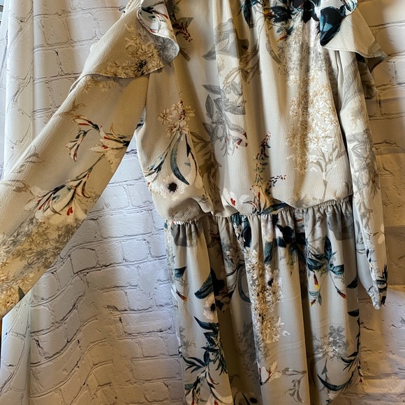 Dex size medium crepe short dress - Picture 6 of 11